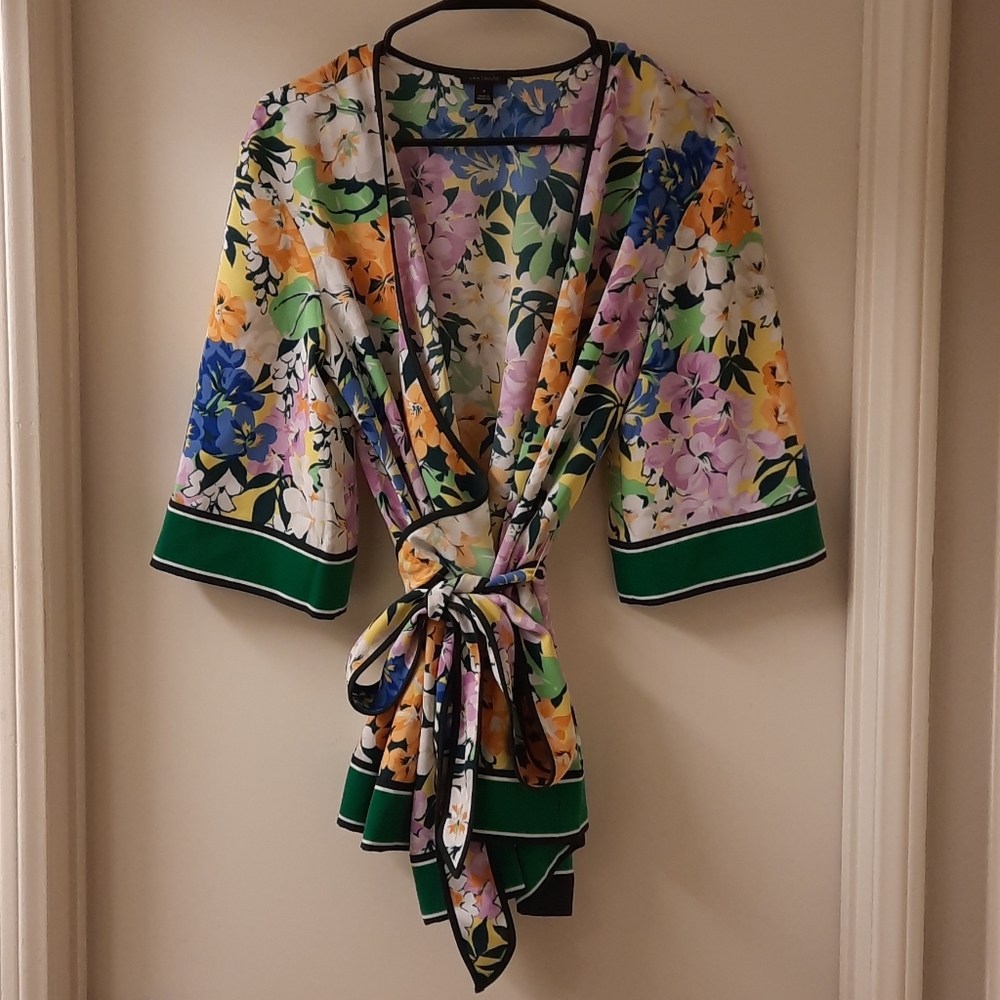 Ann Taylor Blooming Garden Kimono Top